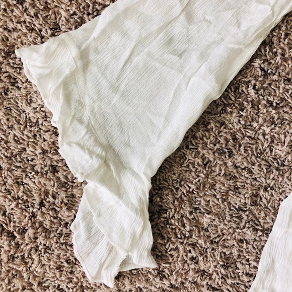 CLICHÉ WHITE FLORAL RUFFLE BLOUSE SIZE L NWT - Picture 4 of 8